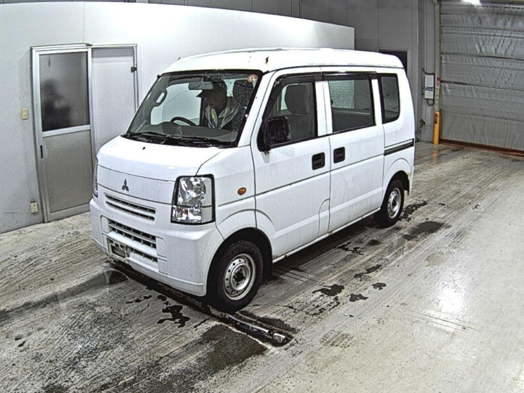 MITSUBISHI MINICAB