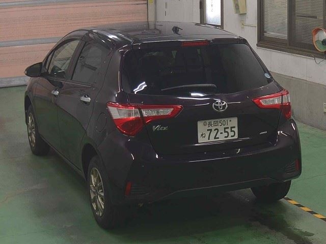 TOYOTA VITZ