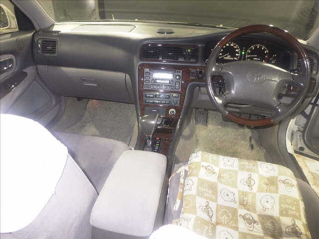 TOYOTA MARK II