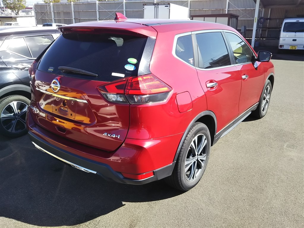NISSAN X-TRAIL
