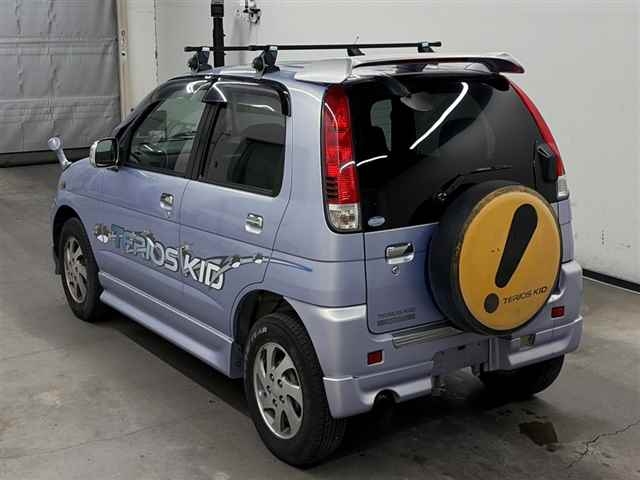 DAIHATSU TERIOS KID