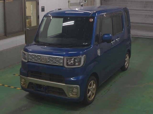 DAIHATSU WAKE