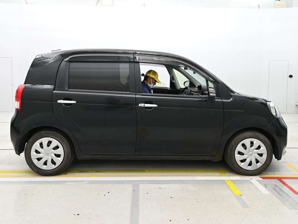 TOYOTA PORTE