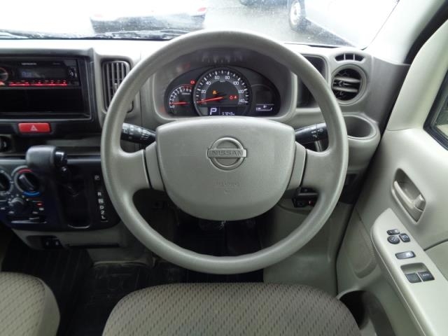 NISSAN NV100 CLIPPER