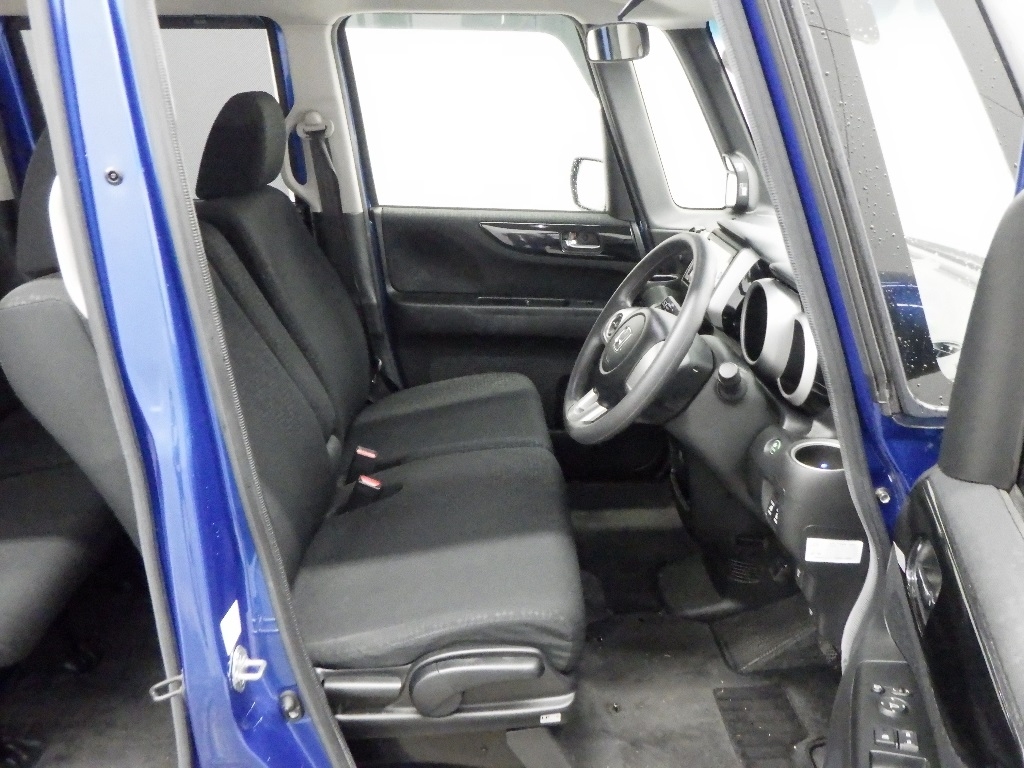HONDA N-BOX+