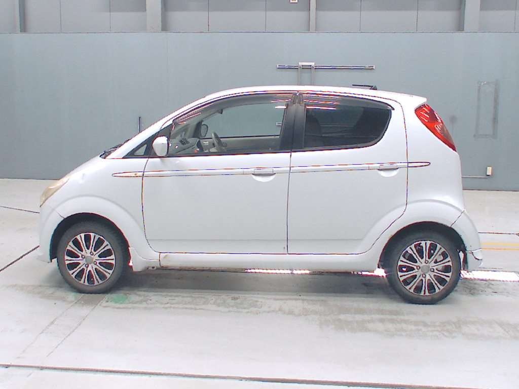 SUBARU R2