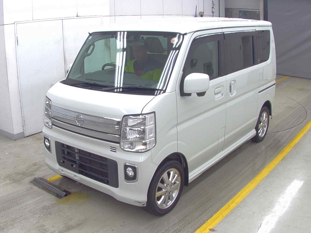 NISSAN NV100 CLIPPER
