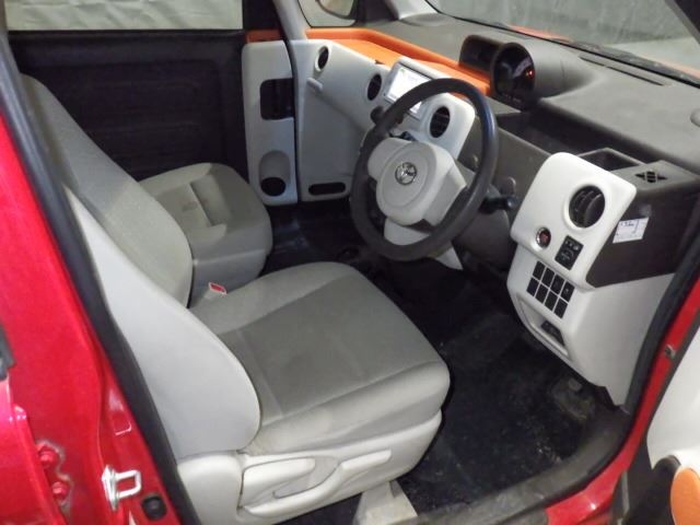 TOYOTA SPADE