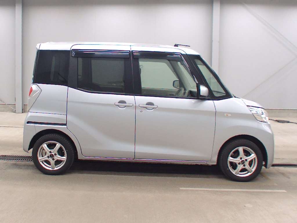 MITSUBISHI EK SPACE