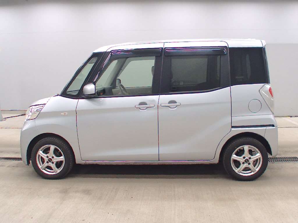 MITSUBISHI EK SPACE