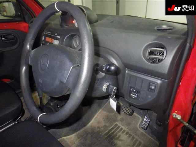 DAIHATSU ESSE