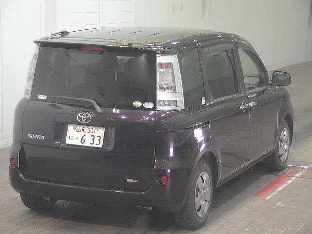 TOYOTA SIENTA
