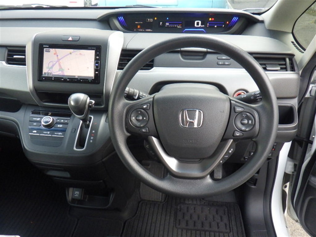 HONDA FREED+