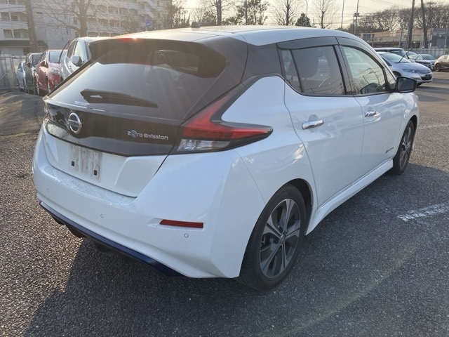 NISSAN LEAF