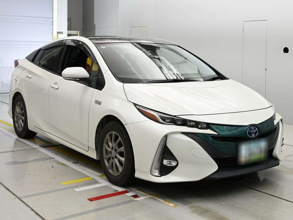 TOYOTA PRIUS PHV