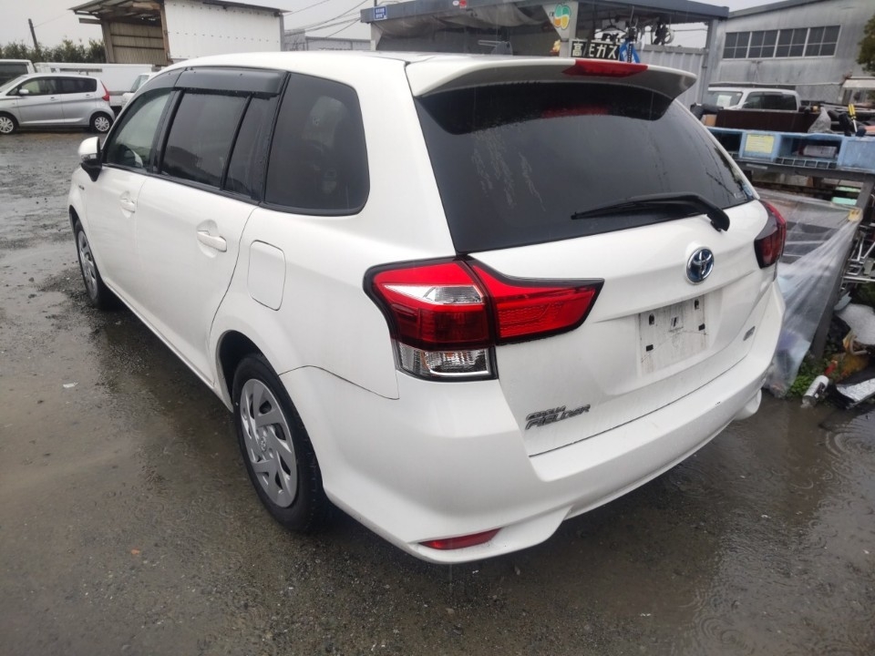 TOYOTA COROLLA FIELDER