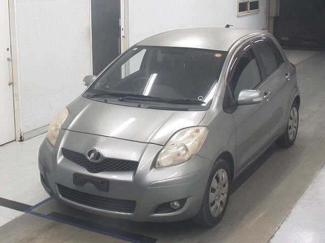 TOYOTA VITZ