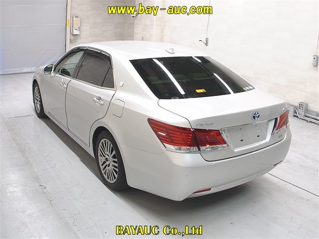 TOYOTA CROWN MAJESTA