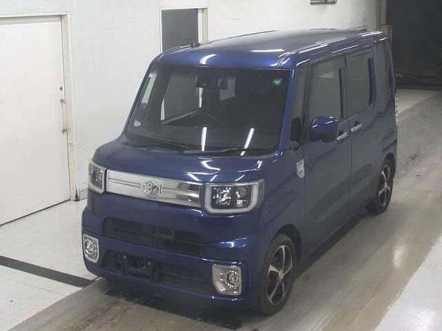 TOYOTA PIXIS MEGA