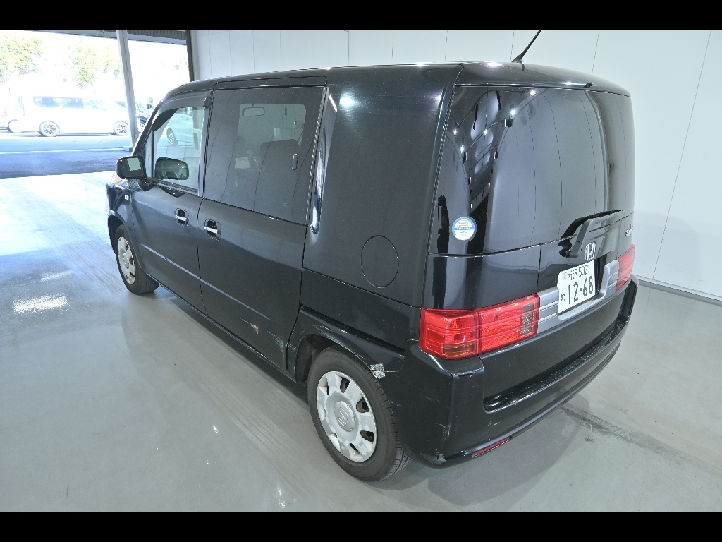 HONDA MOBILIO SPIKE