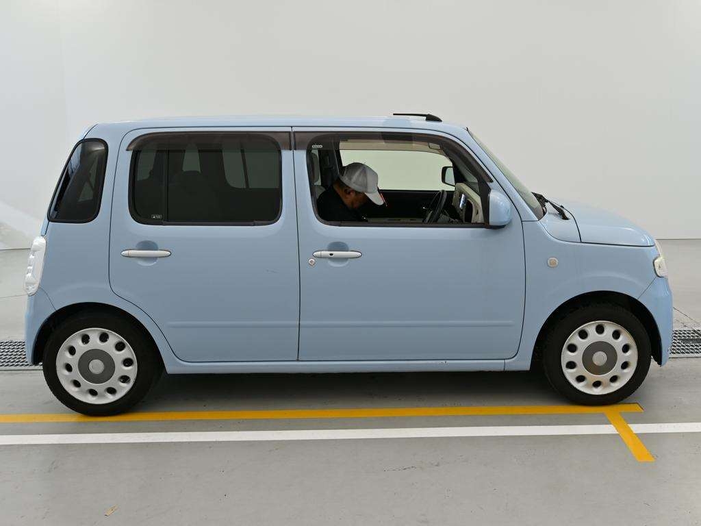 DAIHATSU MIRA COCOA