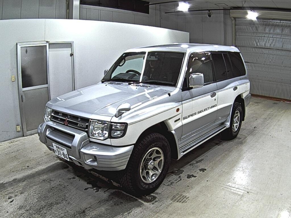 MITSUBISHI PAJERO