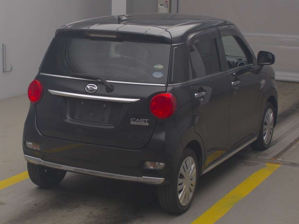 DAIHATSU CAST