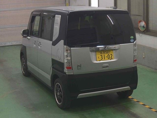 HONDA N-BOX
