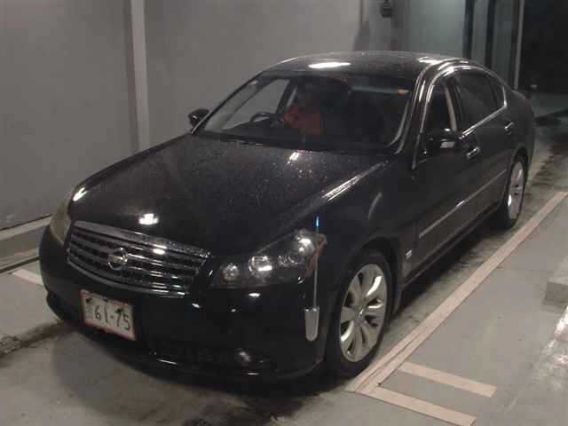 NISSAN FUGA