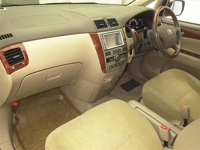 TOYOTA IPSUM
