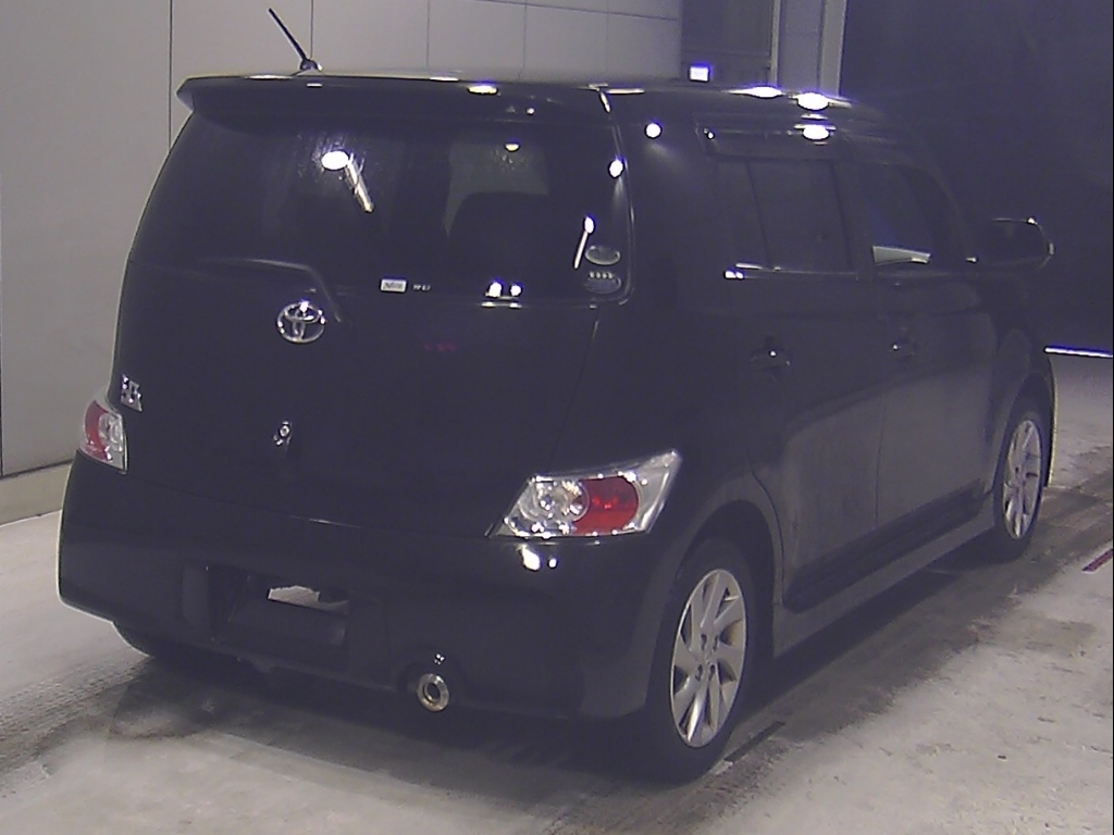 TOYOTA BB