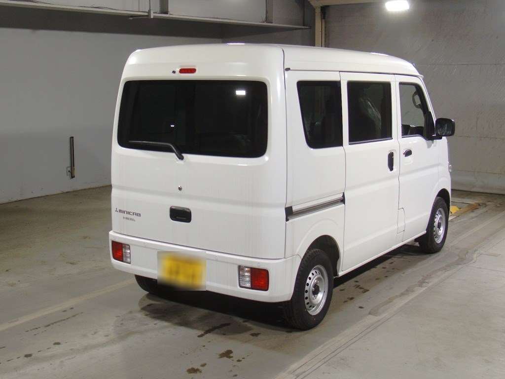 MITSUBISHI MINICAB