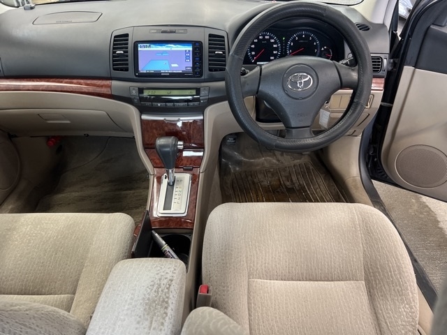 TOYOTA PREMIO