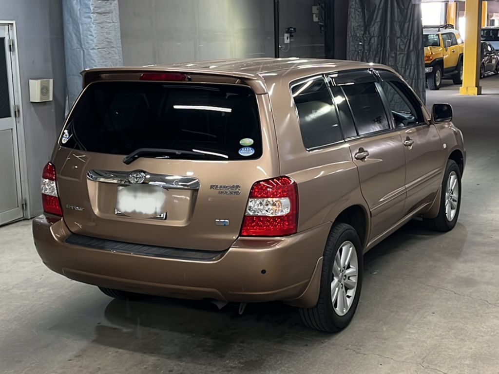 TOYOTA KLUGER V