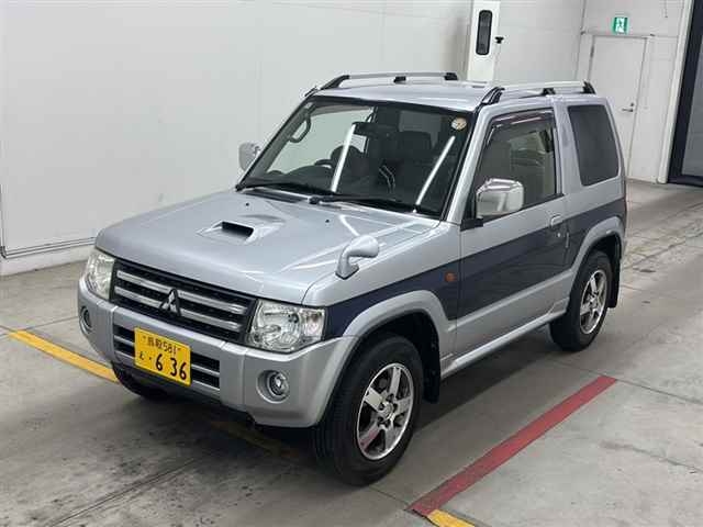 MITSUBISHI PAJERO MINI