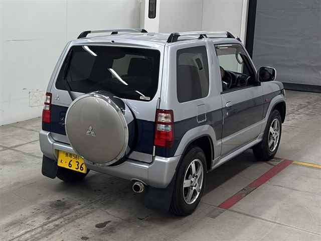 MITSUBISHI PAJERO MINI