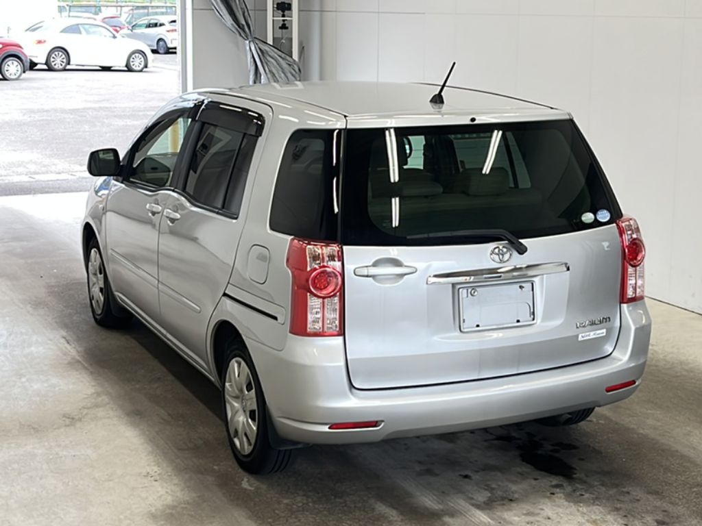 TOYOTA RAUM