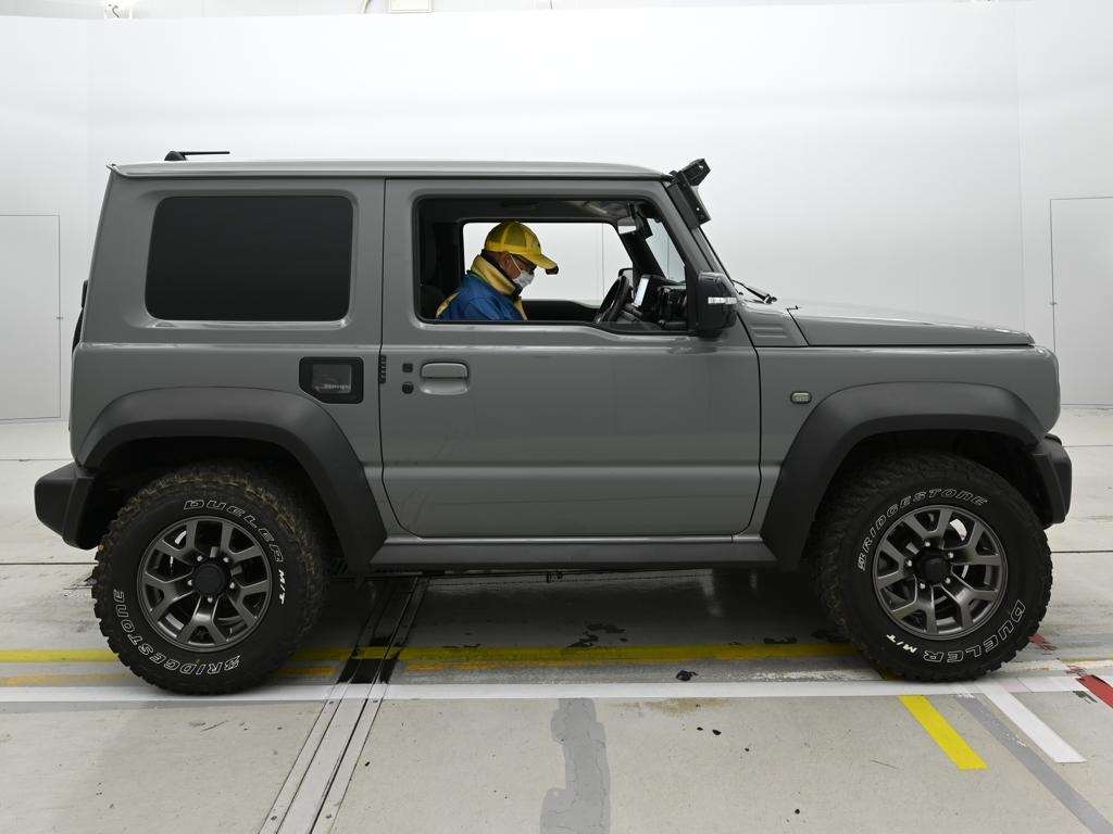 SUZUKI JIMNY SIERRA