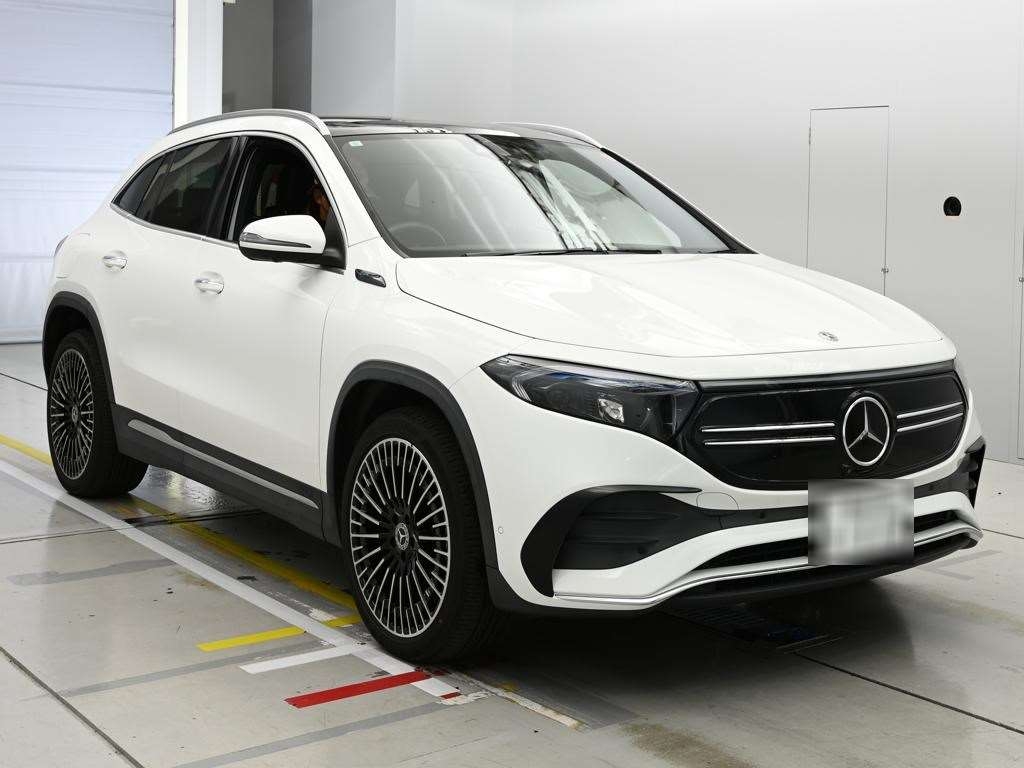 MERCEDES-BENZ EQA