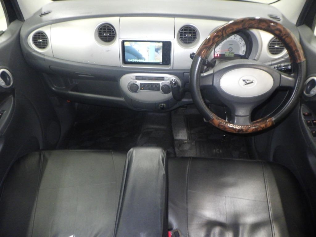 DAIHATSU MOVE LATTE