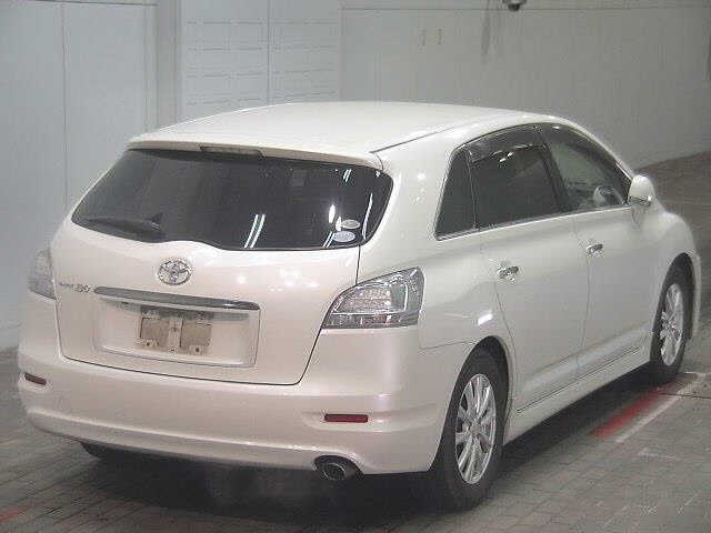 TOYOTA MARK X ZIO