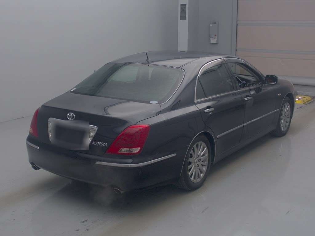 TOYOTA CROWN MAJESTA