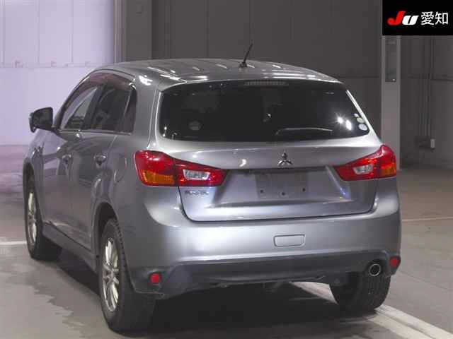 MITSUBISHI RVR