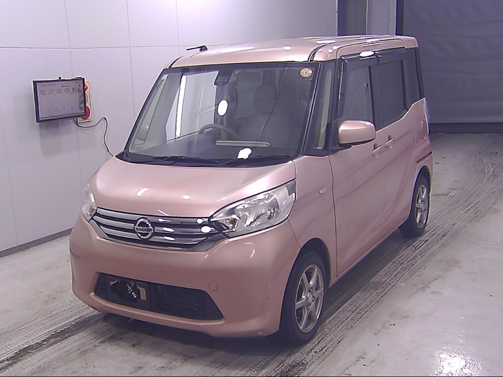 NISSAN DAYZ ROOX