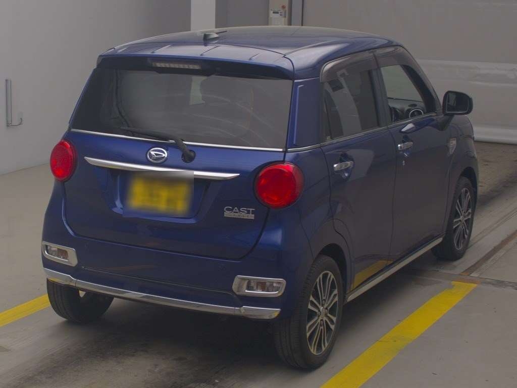 DAIHATSU CAST