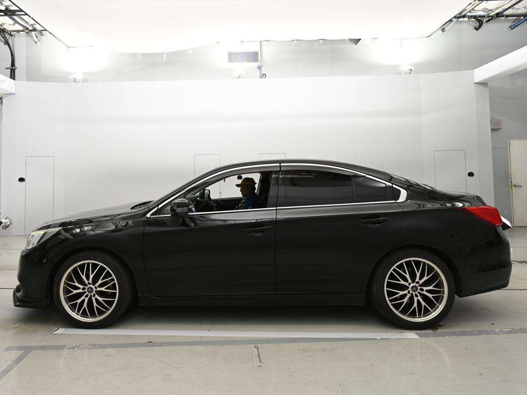 SUBARU LEGACY B4