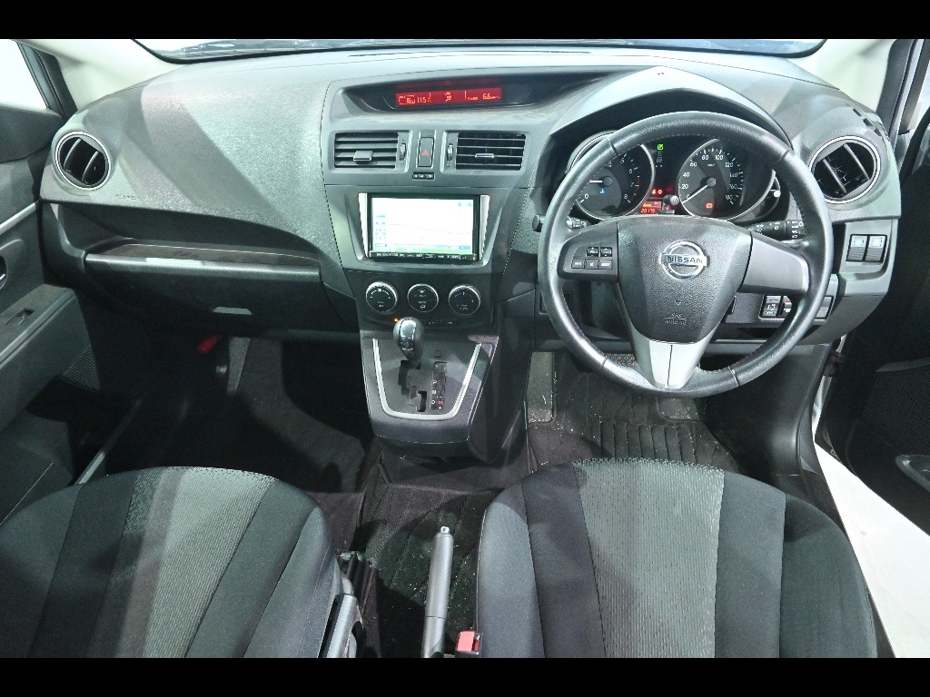 NISSAN LAFESTA