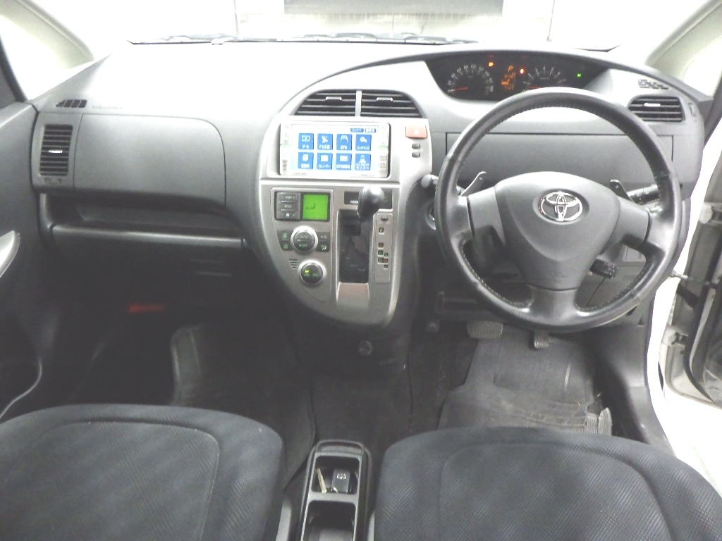 TOYOTA RACTIS