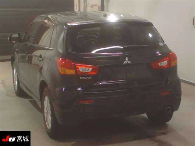 MITSUBISHI RVR