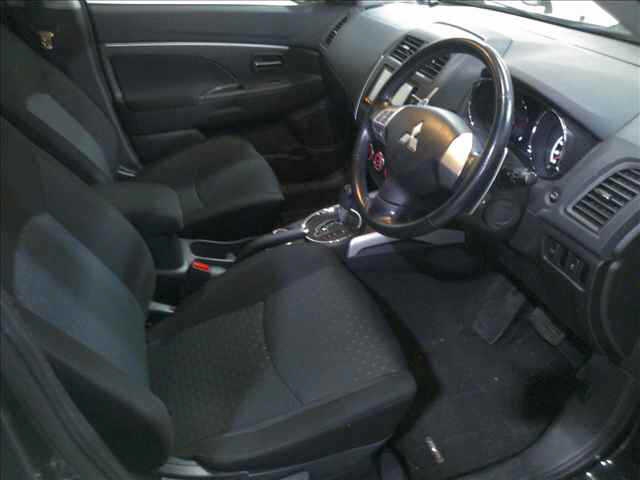MITSUBISHI RVR